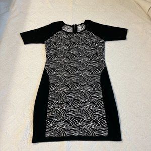 Sangria Sweater Dress Block Black and White Large